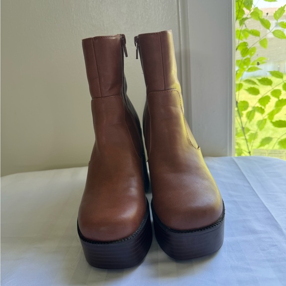 Madden Girl Shoes - Madden Girl Brown Ankle Booties with Chunky Platform/Size 6